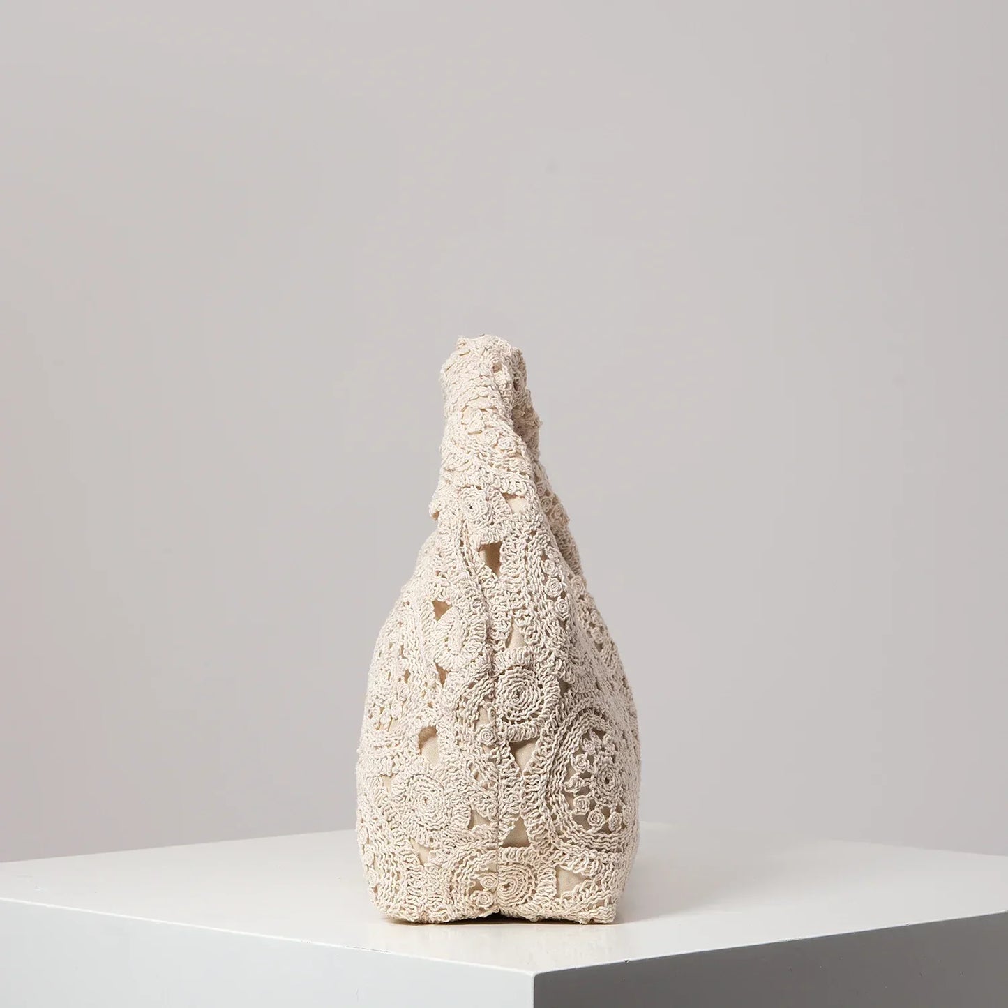 תיק יד ארוג לחוף